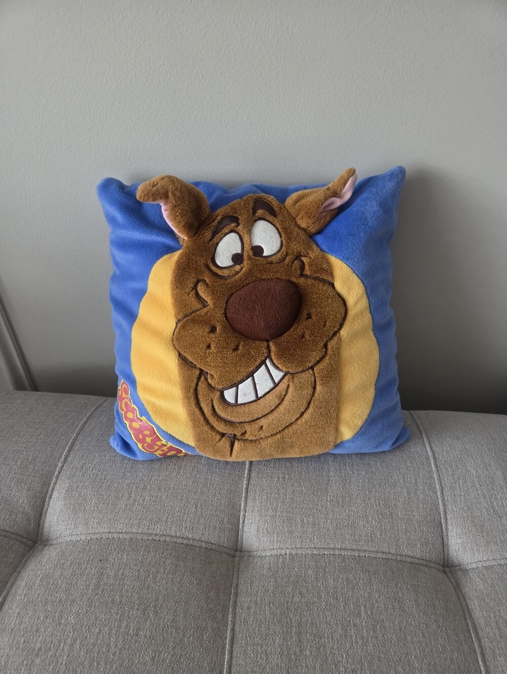 2001 Scooby-Doo Plush Face Pillow - Blue & Brown Sz.13×13in.